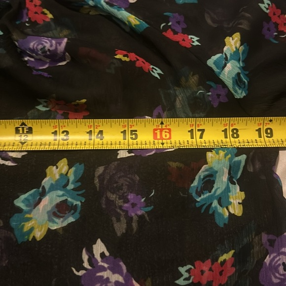 Elle Floral Long Sleeve Blouse Size XS - Picture 8 of 10